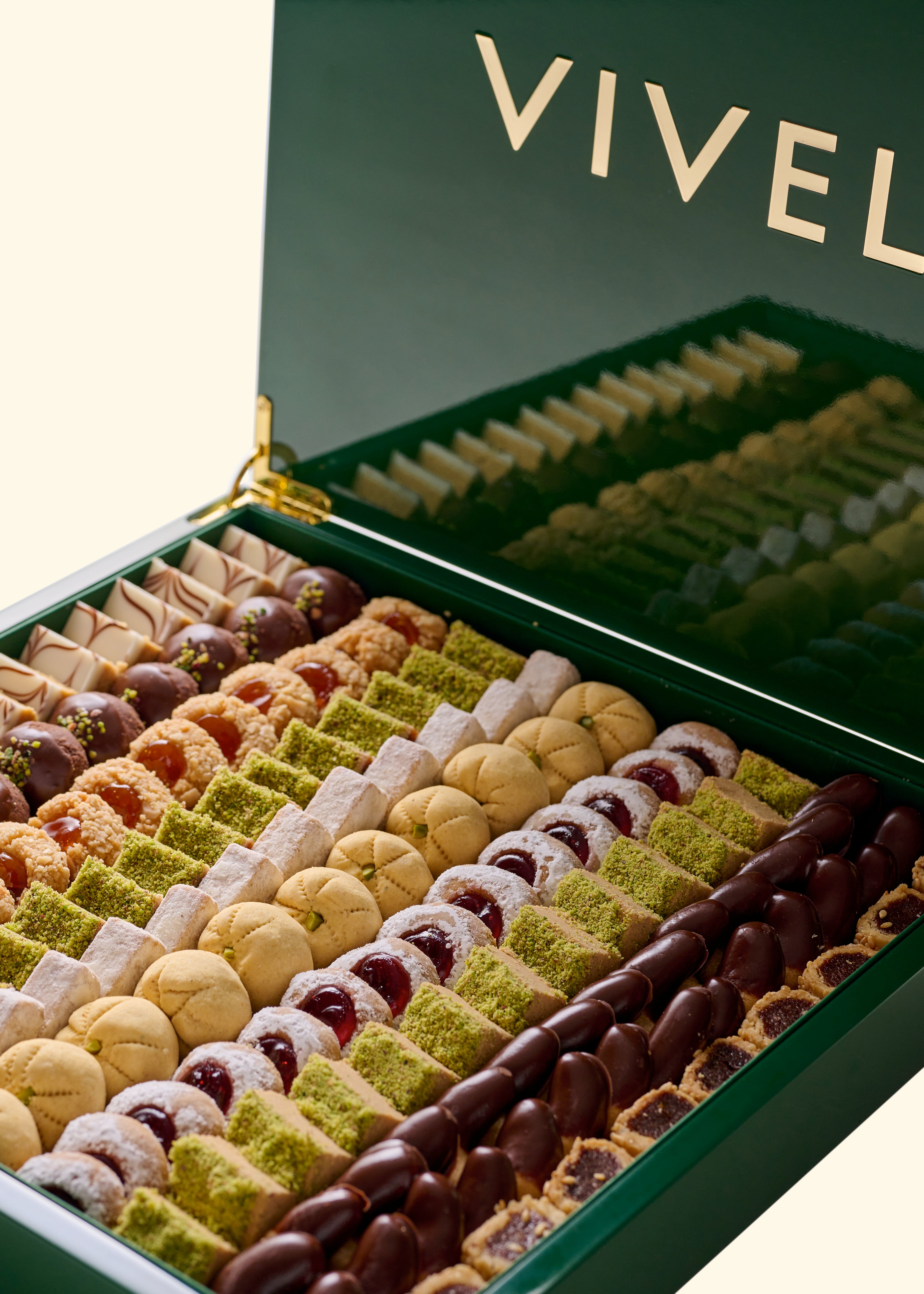 LARGE SORAYA SWEETS BOX